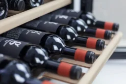 CASO Einbaukühlschrank WineSafe 18 EB schwarz