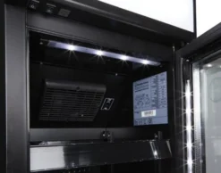 Gastro-Cool DC130 Getränkekühlschrank Slim ECO STAR 150 Liter schwarz/schwarz, LED, super sparmsam