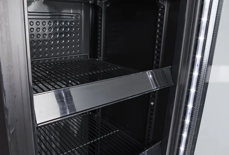 Gastro-Cool DC130 Getränkekühlschrank Afri-Cola 150 Liter schwarz/schwarz, LED