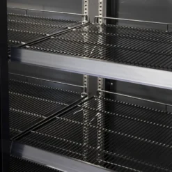 Gastro-Cool GD2200 Getränkekühlschrank 2218 Liter mit 4 Klapptüren, LED Beleuchtung, schwarz