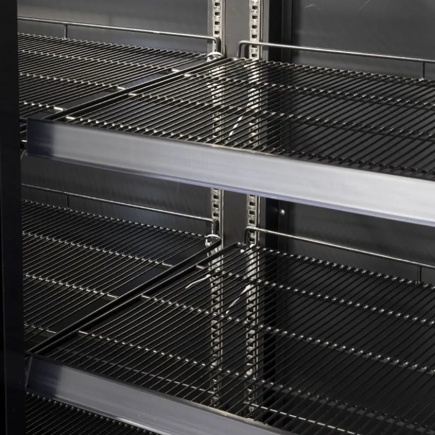 Gastro-Cool GD2200 Getränkekühlschrank 2218 Liter mit 4 Klapptüren, LED Beleuchtung, schwarz