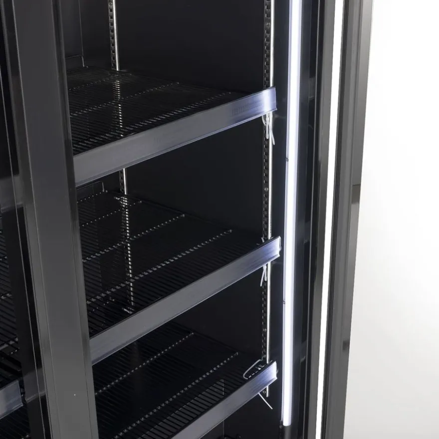 Gastro-Cool GD2200 Getränkekühlschrank 2218 Liter mit 4 Klapptüren, LED Beleuchtung, schwarz