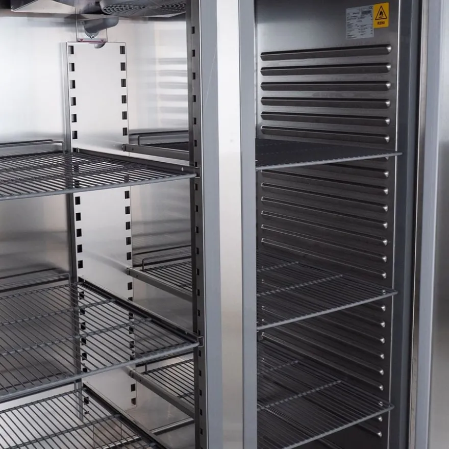 Gastro Kühlschrank PROFI 1400 GN 2/1 Superior, 1168 Liter Kühlraumvolumen, Made in Europe