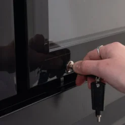 Getränkekühlschrank ECO 1500 mit Klapptüren und Leuchtaufsatz