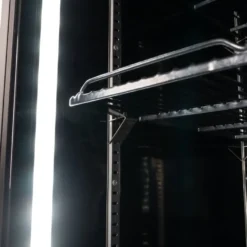 Getränkekühlschrank ECO 630 mit Leuchtaufsatz und Klapptüren