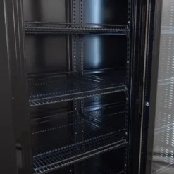 Getränkekühlschrank ECO 1000 mit Schiebetüren und Leuchtaufsatz