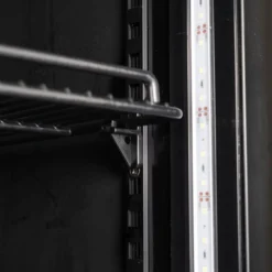 Getränkekühlschrank GKS-160 Slim, 160 Liter Kühlraumvolumen, Innenbeleuchtung, schwarz