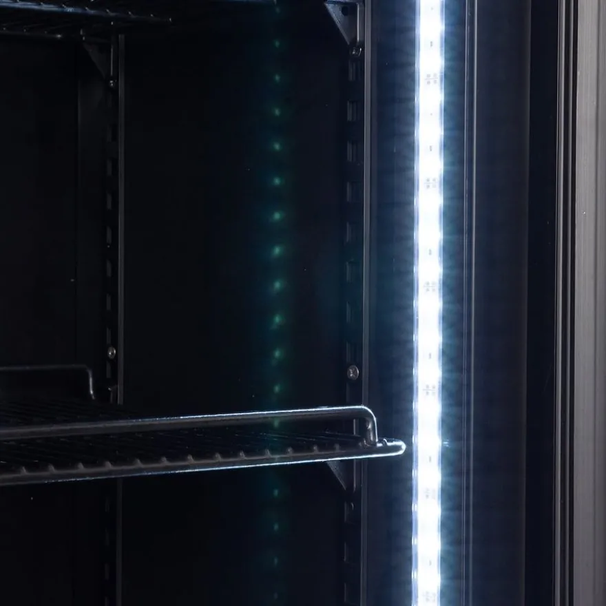 Getränkekühlschrank GKS-160 Slim, 160 Liter Kühlraumvolumen, Innenbeleuchtung, schwarz