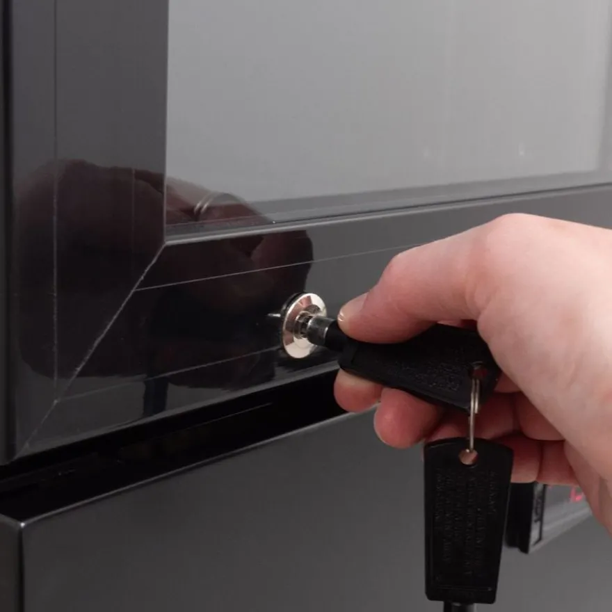Getränkekühlschrank GKS-160 Slim, 160 Liter Kühlraumvolumen, Innenbeleuchtung, schwarz