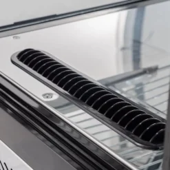 Kühlvitrine ECO 160 Liter, 880 mm, mit LED-Beleuchtung und 2 Ablagen