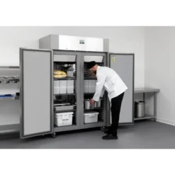 Polar U-Serie Gastro Gefrierschrank 1400 Liter, hohe Energieeffizienz